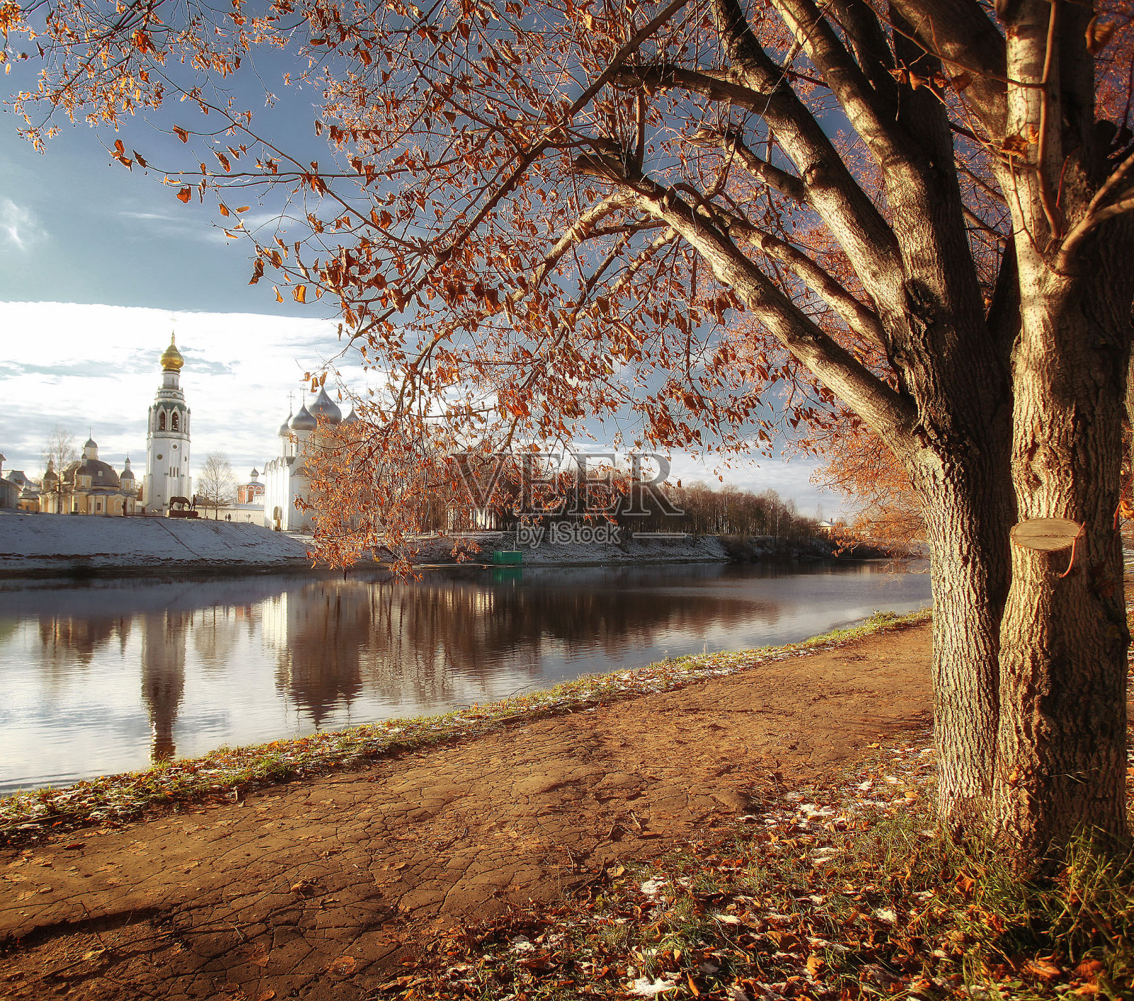 教堂的冬景照片摄影图片