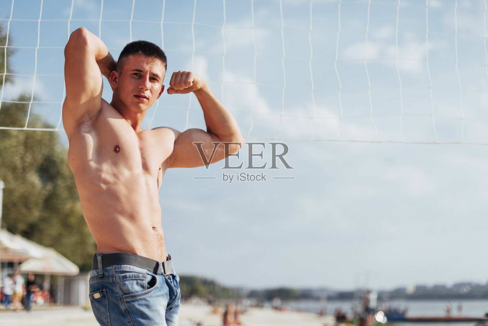 健美帅哥，和d一起锻炼照片摄影图片