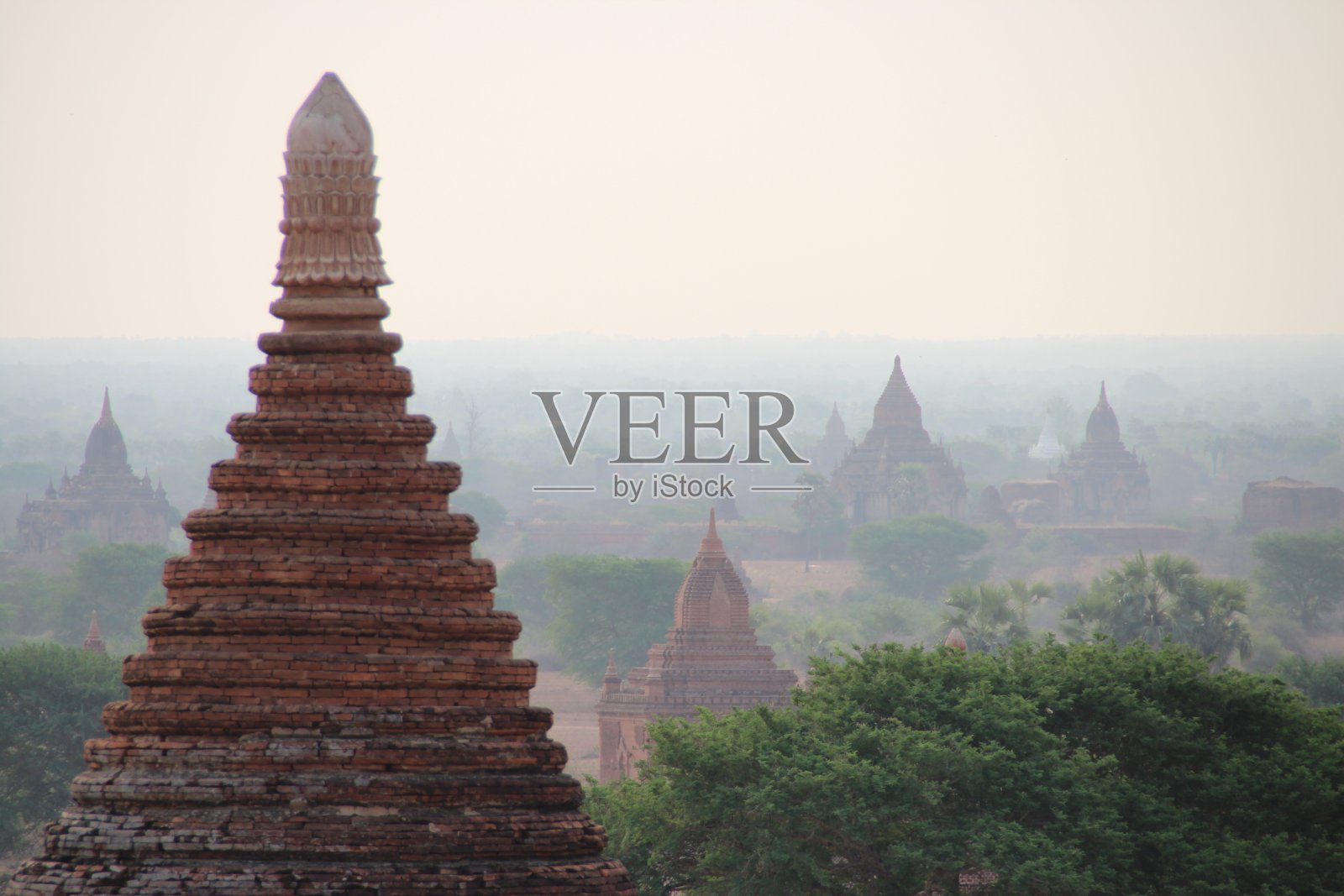 缅甸蒲甘的寺庙照片摄影图片