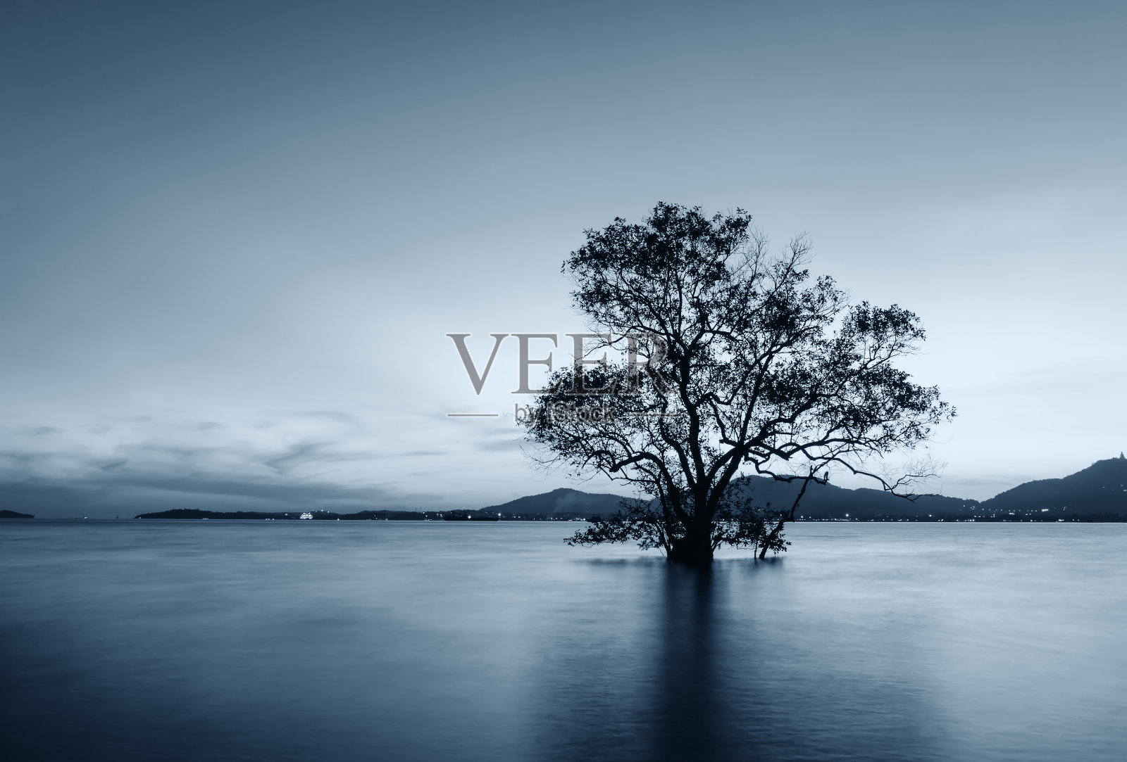 海景日落长曝光技术照片摄影图片