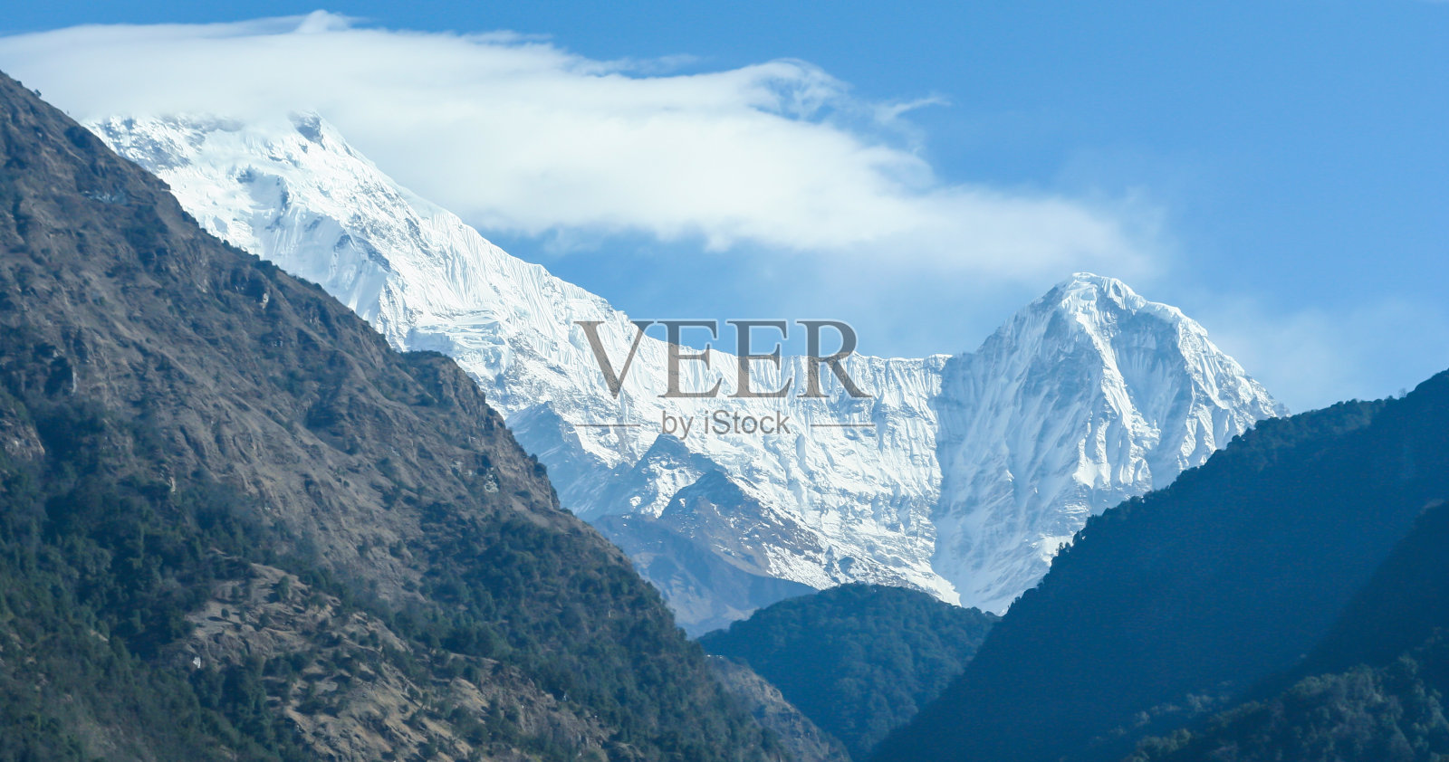 尼泊尔的喜马拉雅山脉照片摄影图片