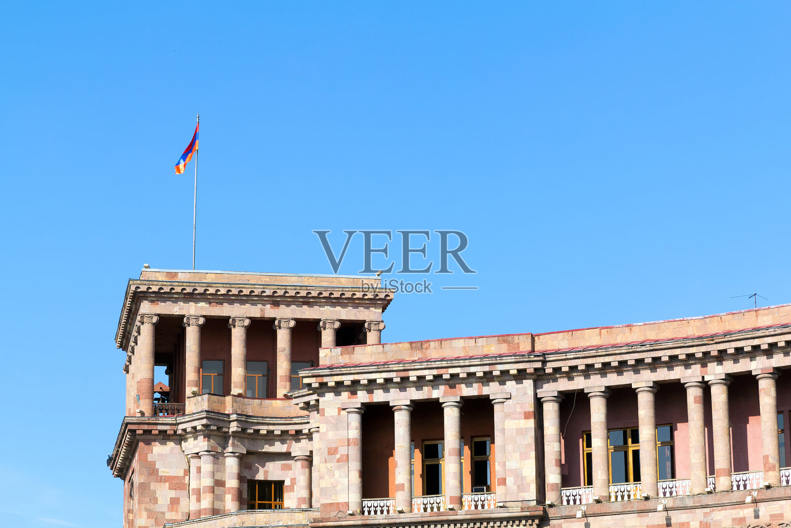 亚美尼亚共和国政府大楼。照片摄影图片