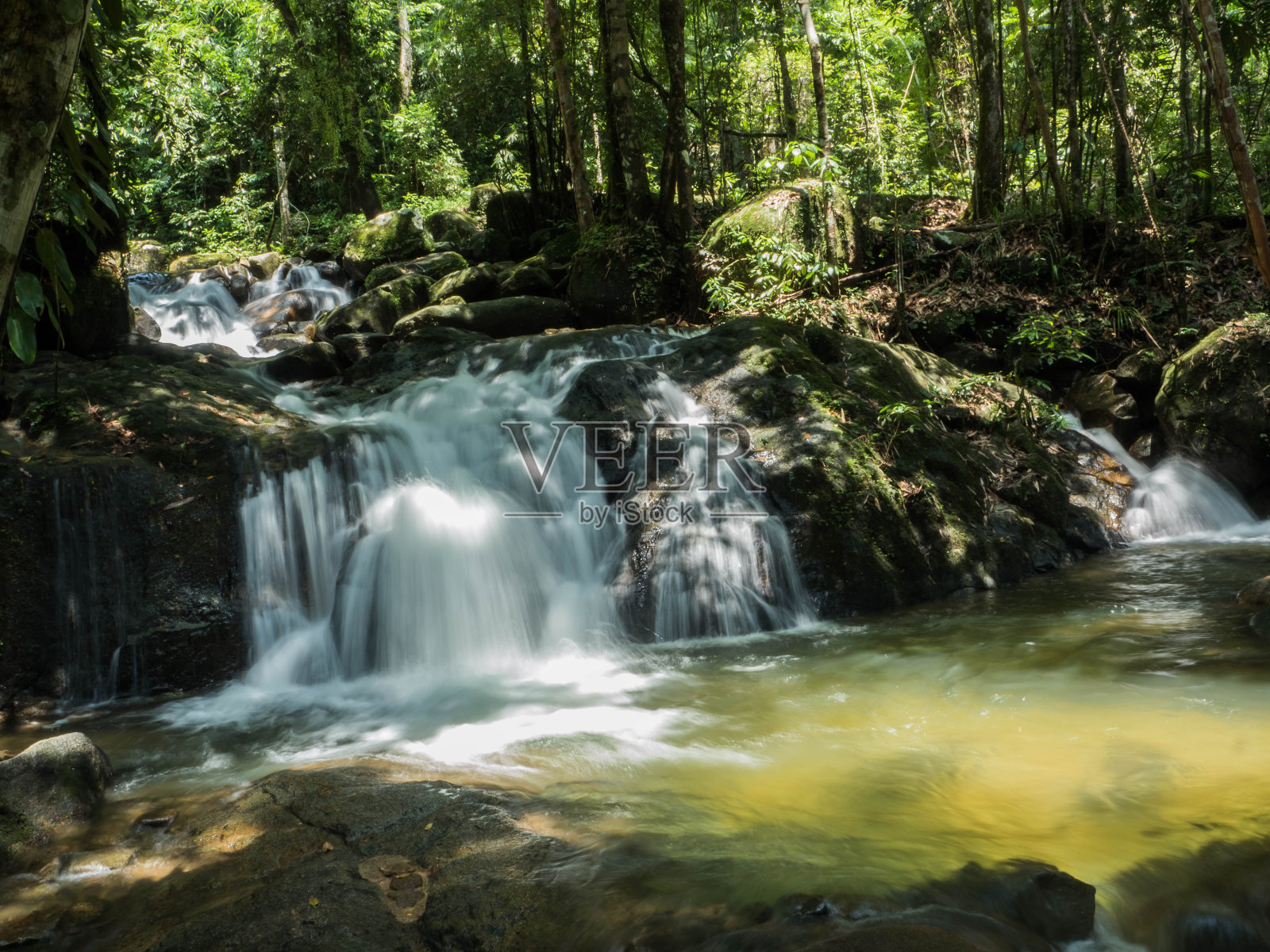 铁线子瀑布照片摄影图片