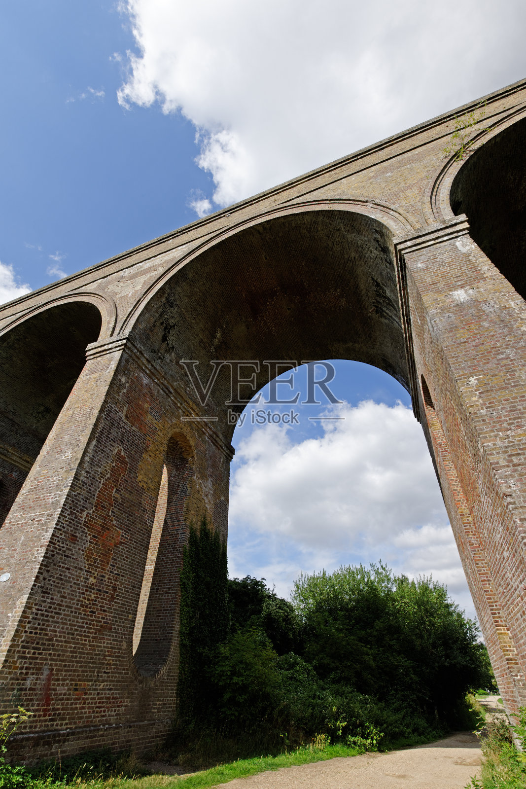 铁路高架桥照片摄影图片