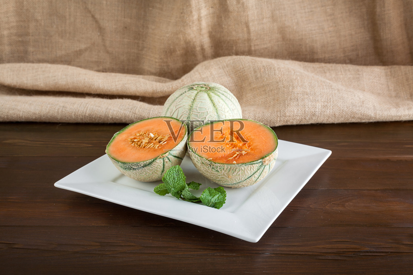 哈密瓜西瓜照片摄影图片