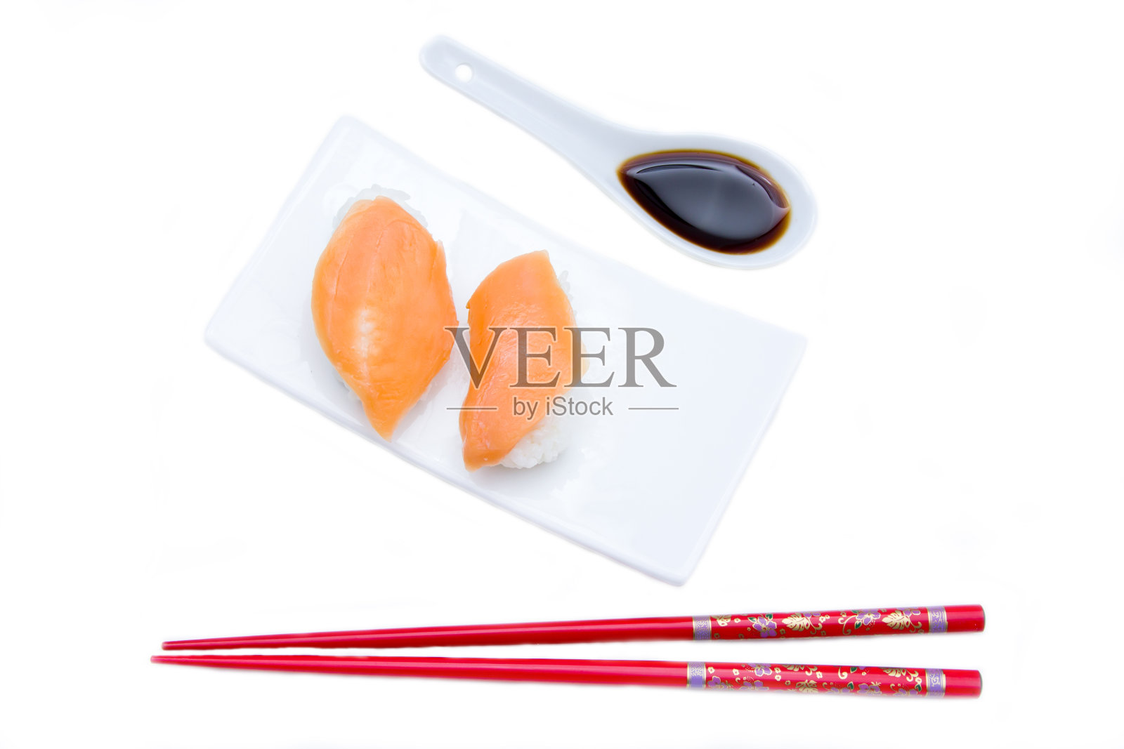 从上面看握寿司和鲑鱼照片摄影图片