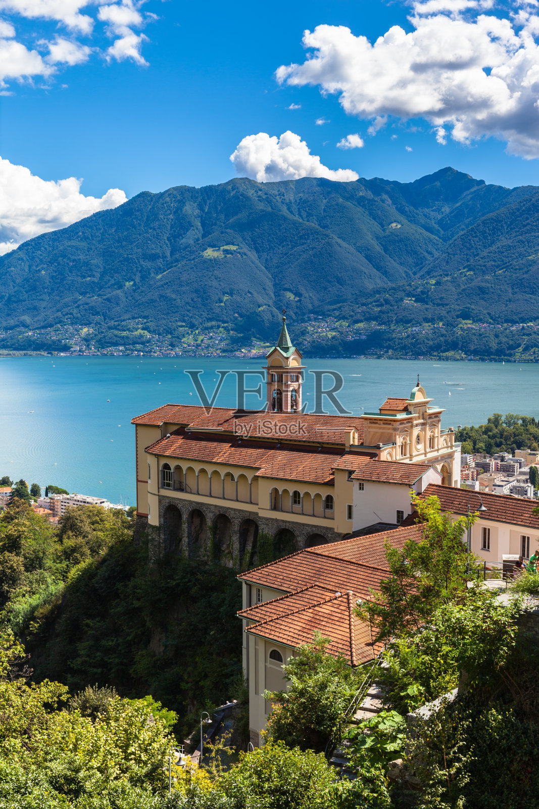 洛迦诺的麦当娜·德尔·萨索教堂照片摄影图片