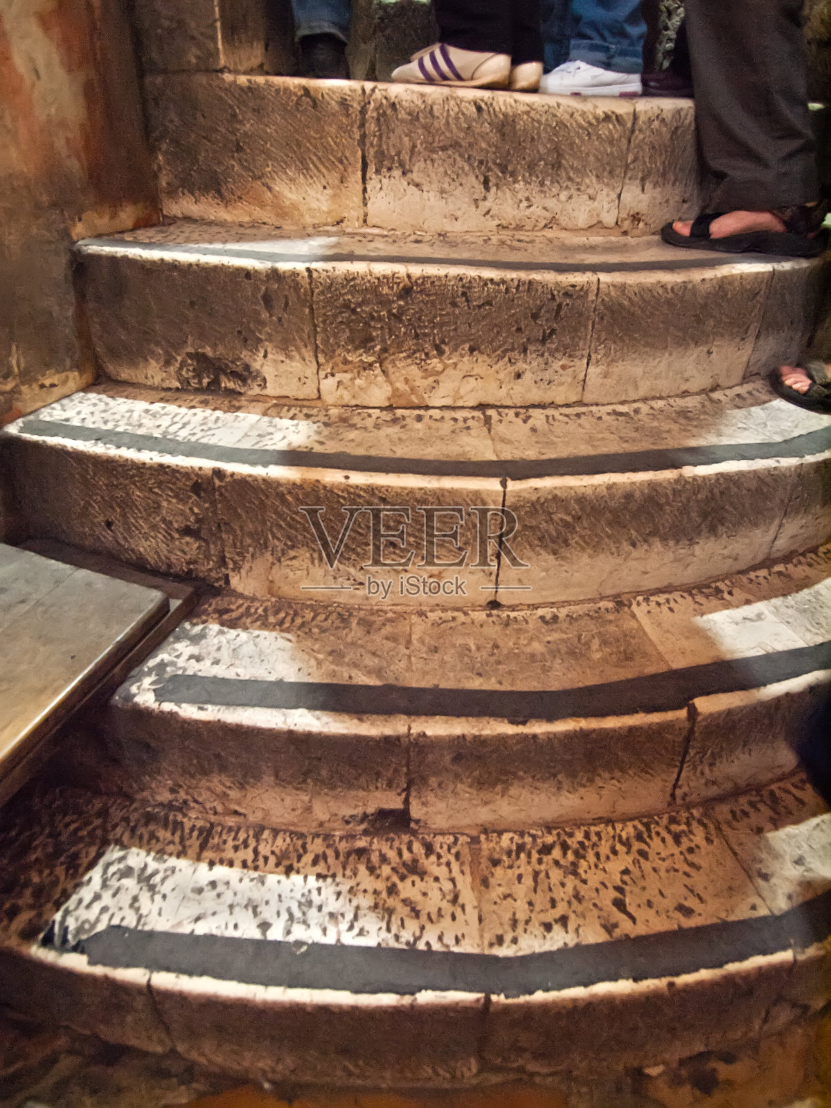 以色列耶路撒冷圣墓各各他的楼梯照片摄影图片