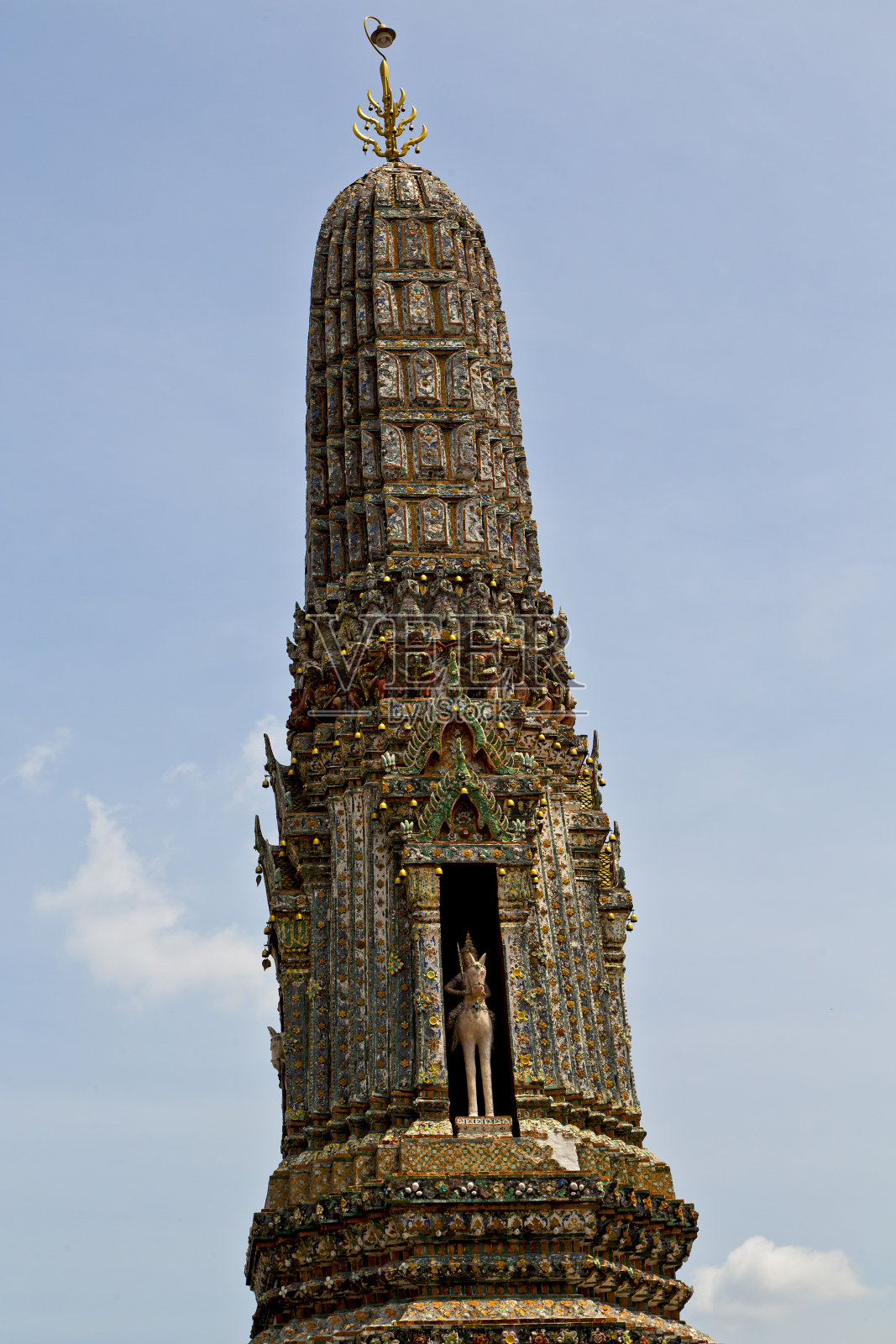亚洲泰国在寺庙抽象和色彩宗教照片摄影图片