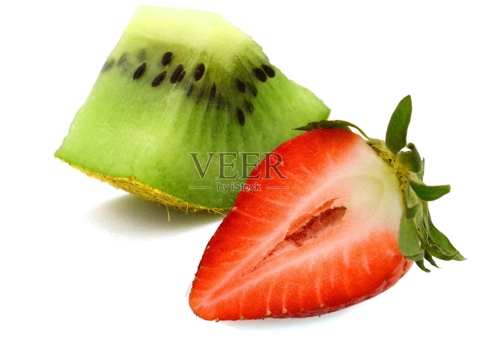 熟草莓配猕猴桃照片摄影图片