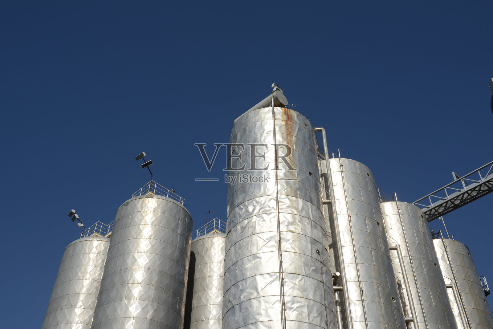 钢容器照片摄影图片