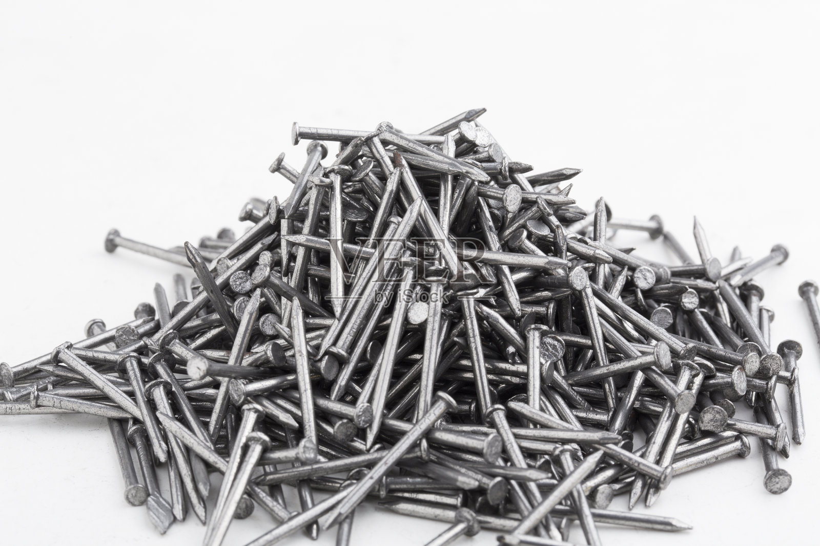 一堆银色的混凝土钉子照片摄影图片