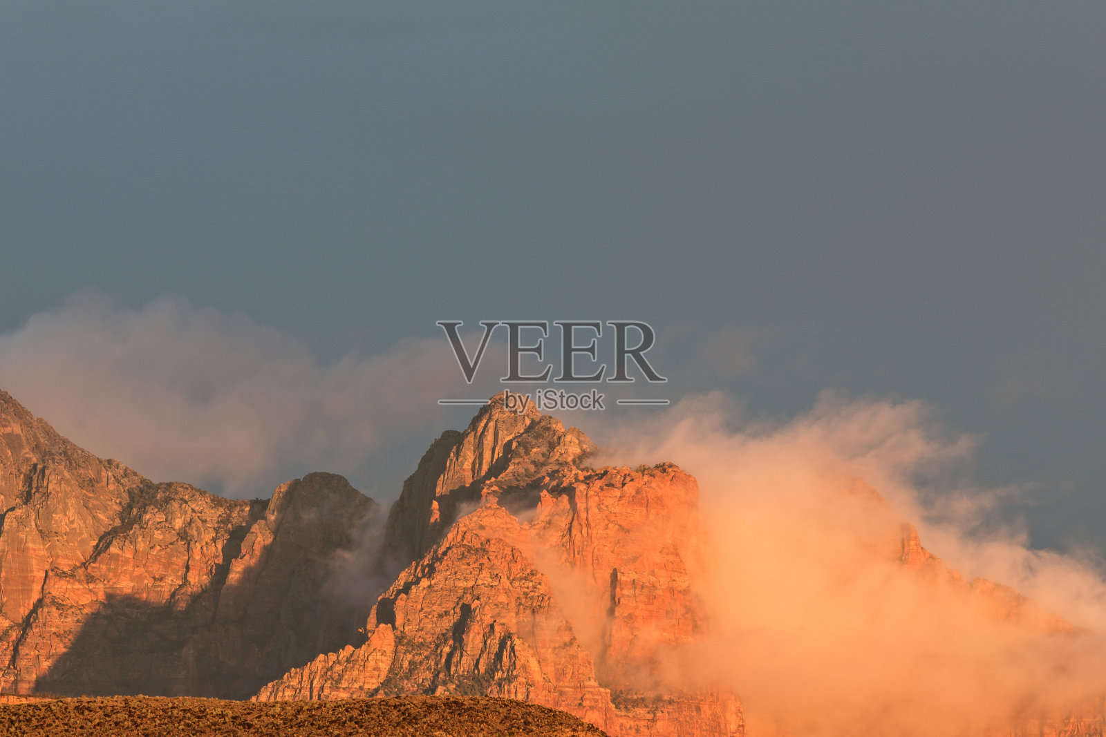 锡安国家公园的日出照片摄影图片