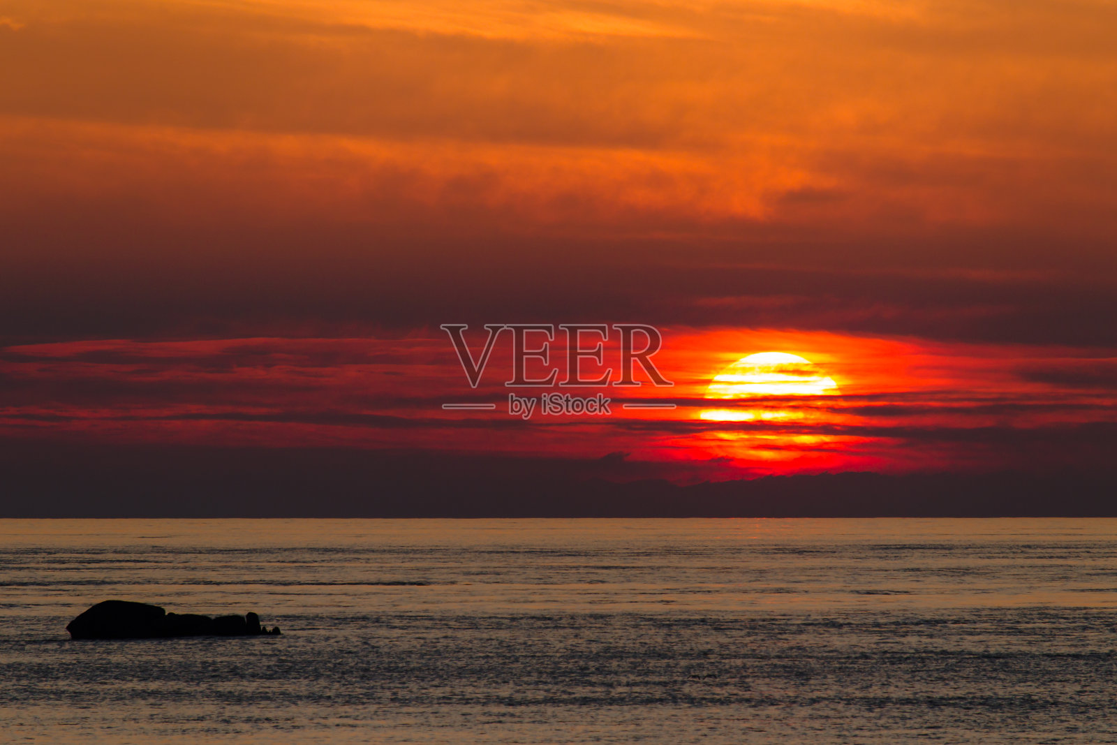 浪漫的黄昏照片摄影图片