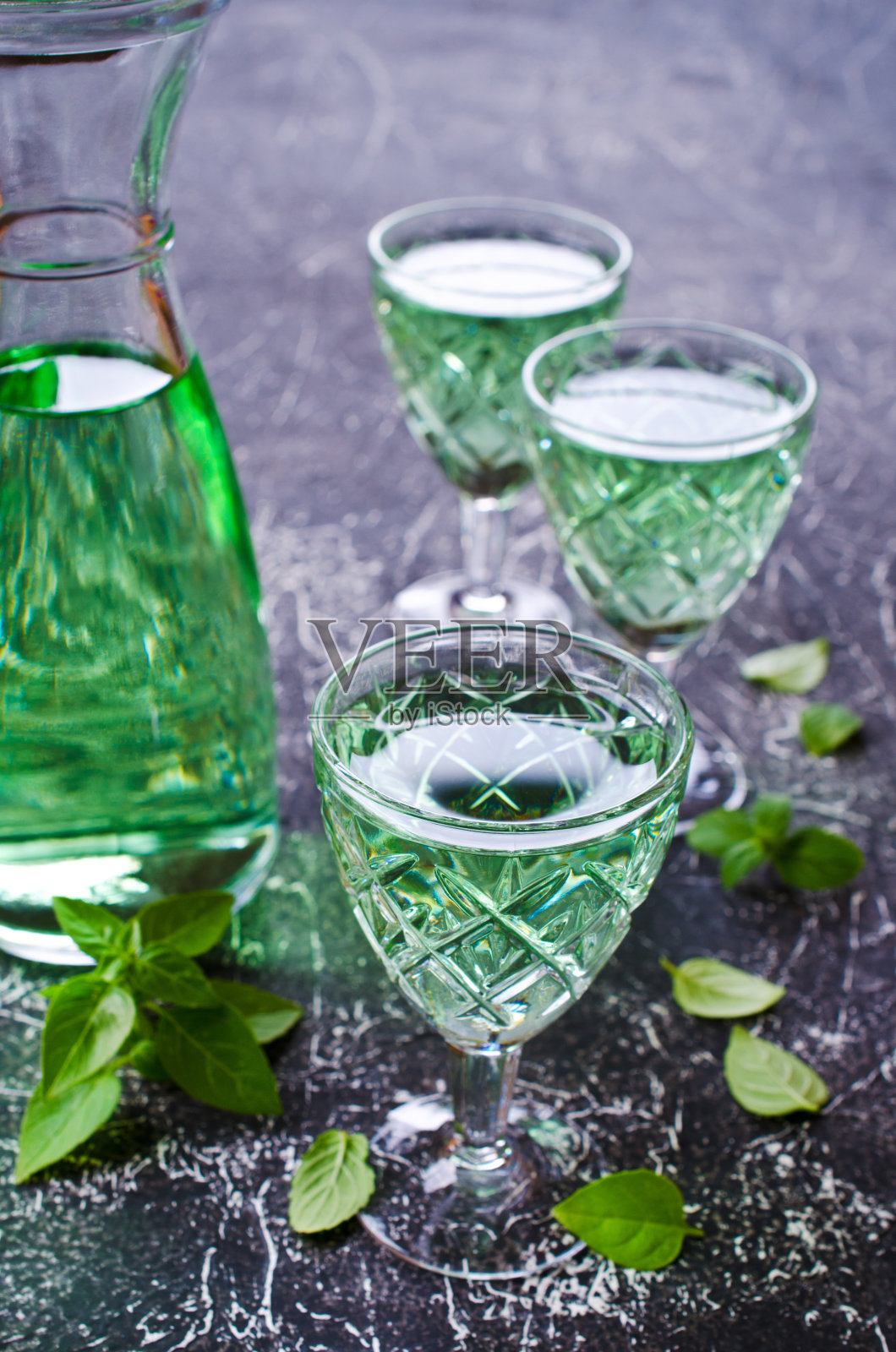 透明的绿色饮料照片摄影图片