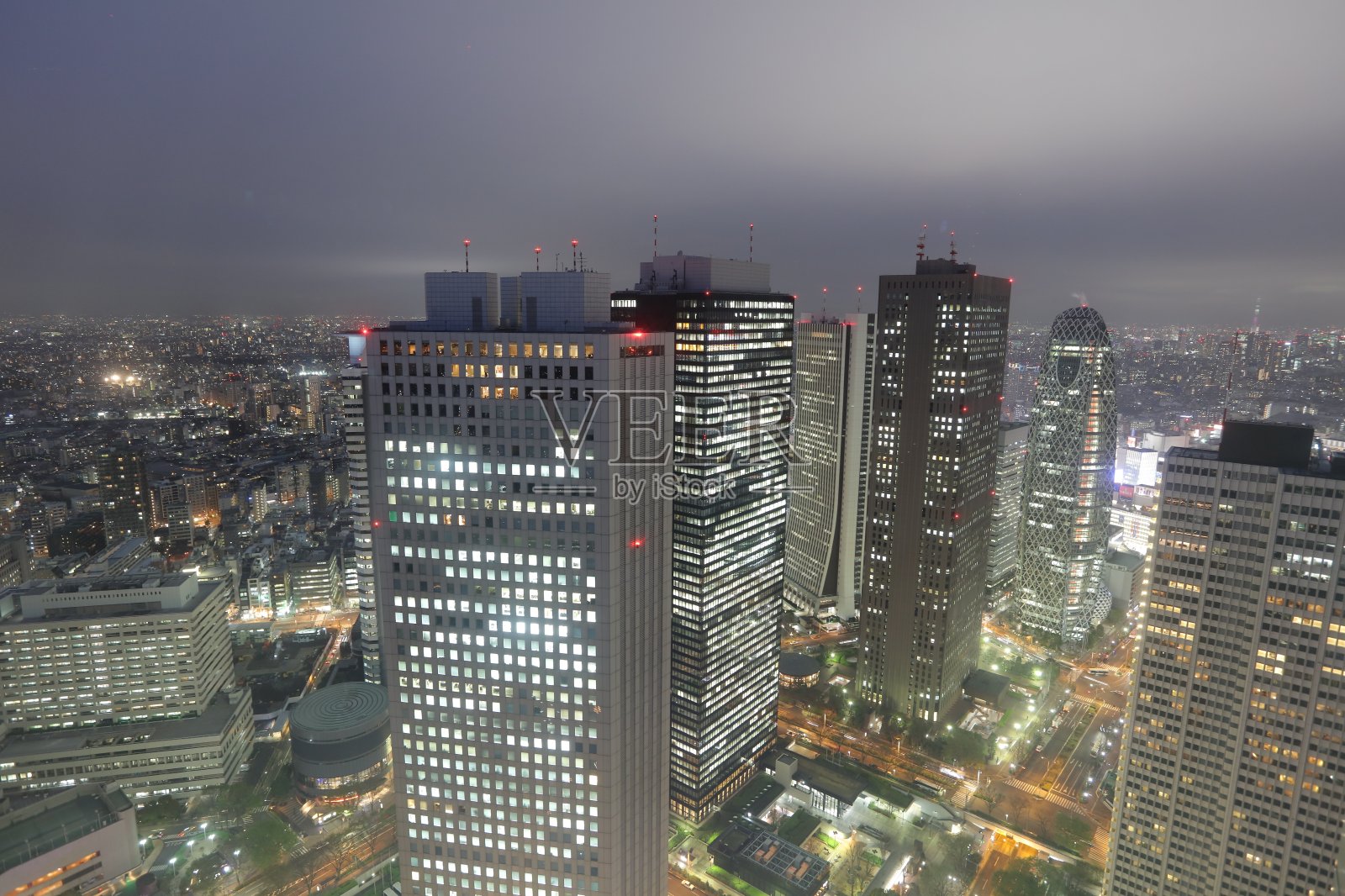新宿的好视角。照片摄影图片