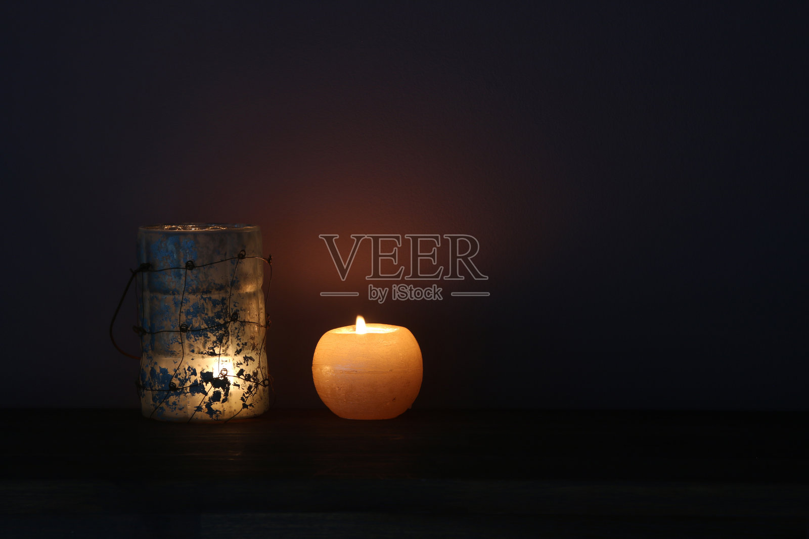 蜡烛和灯笼照片摄影图片