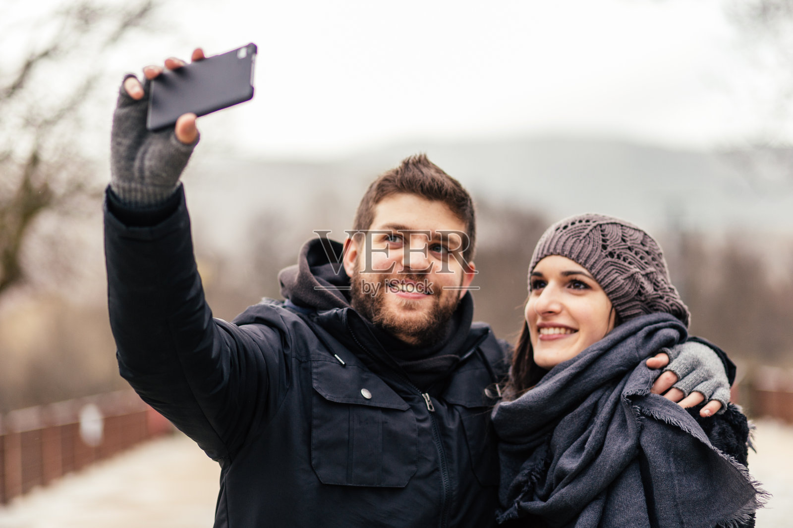 情侣自拍照片摄影图片