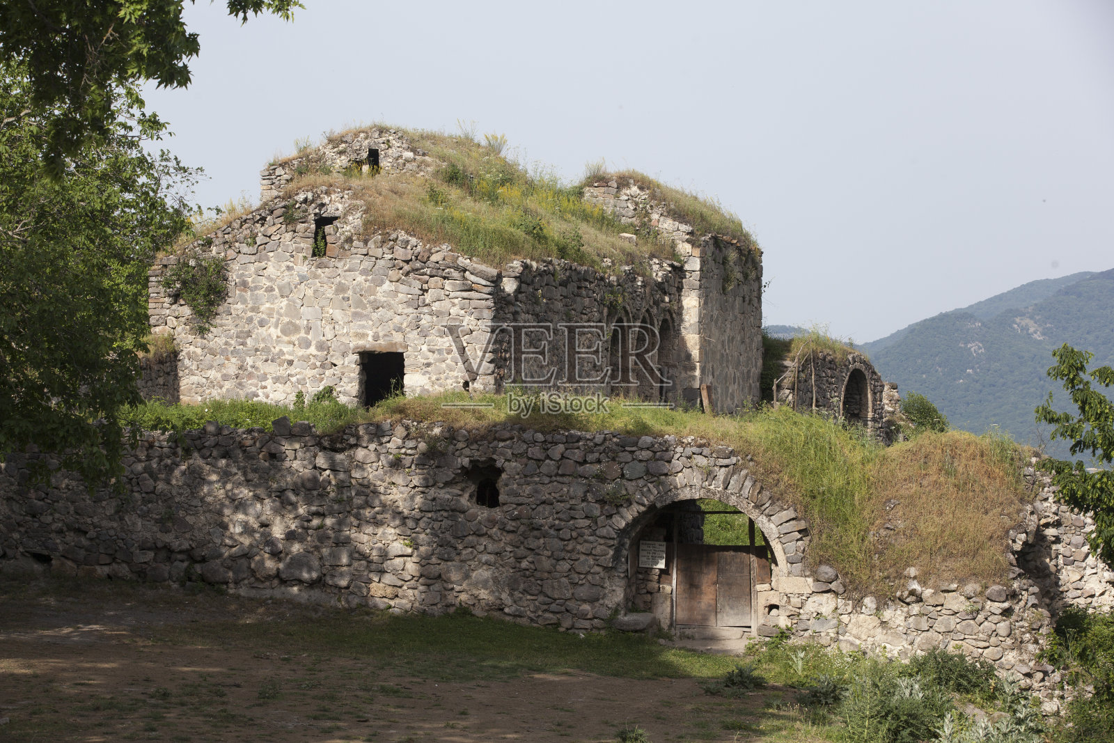 胶莱塔克，纳戈尔诺·卡拉巴赫的古代修道院照片摄影图片