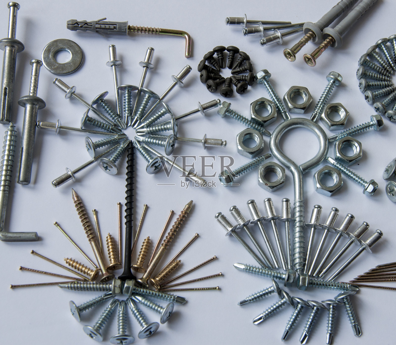 螺钉、螺栓、钉子、销子、铆钉、螺母、照片摄影图片