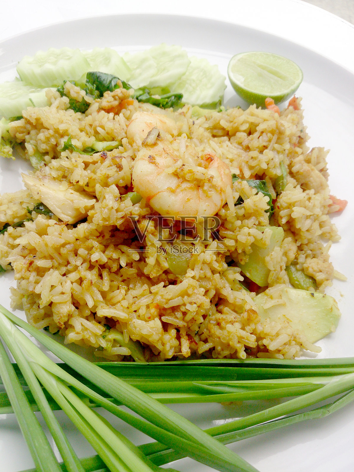 虾仁炒饭照片摄影图片