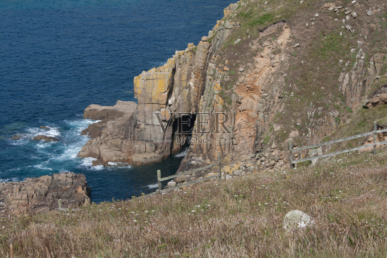 兰兹角附近的悬崖照片摄影图片