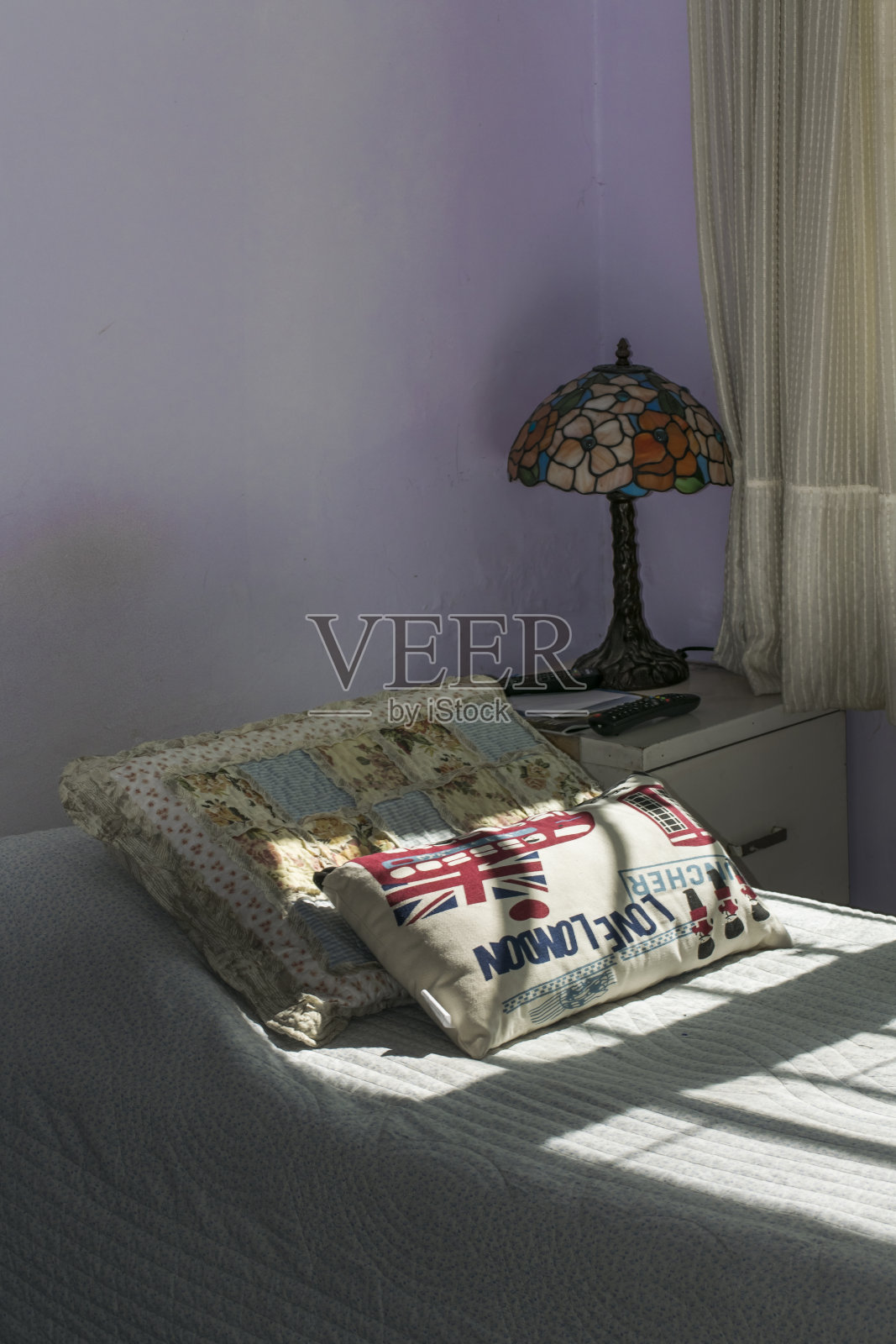 家居装饰的卧室照片摄影图片