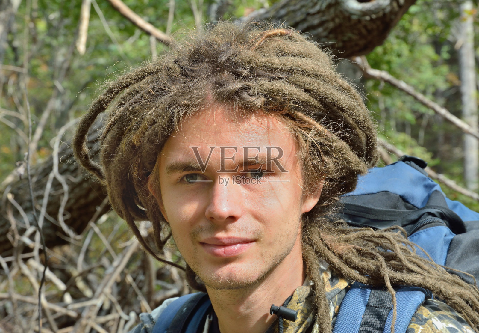 年轻人照片摄影图片