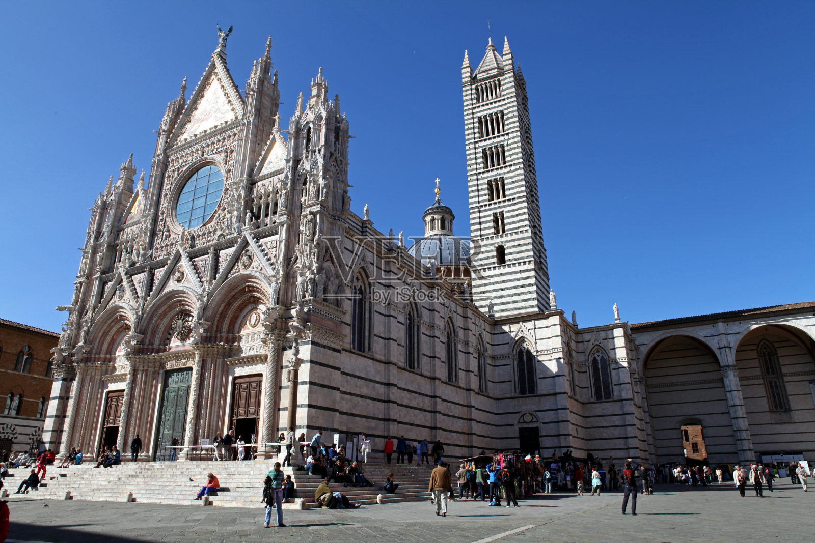 在锡耶纳大教堂照片摄影图片