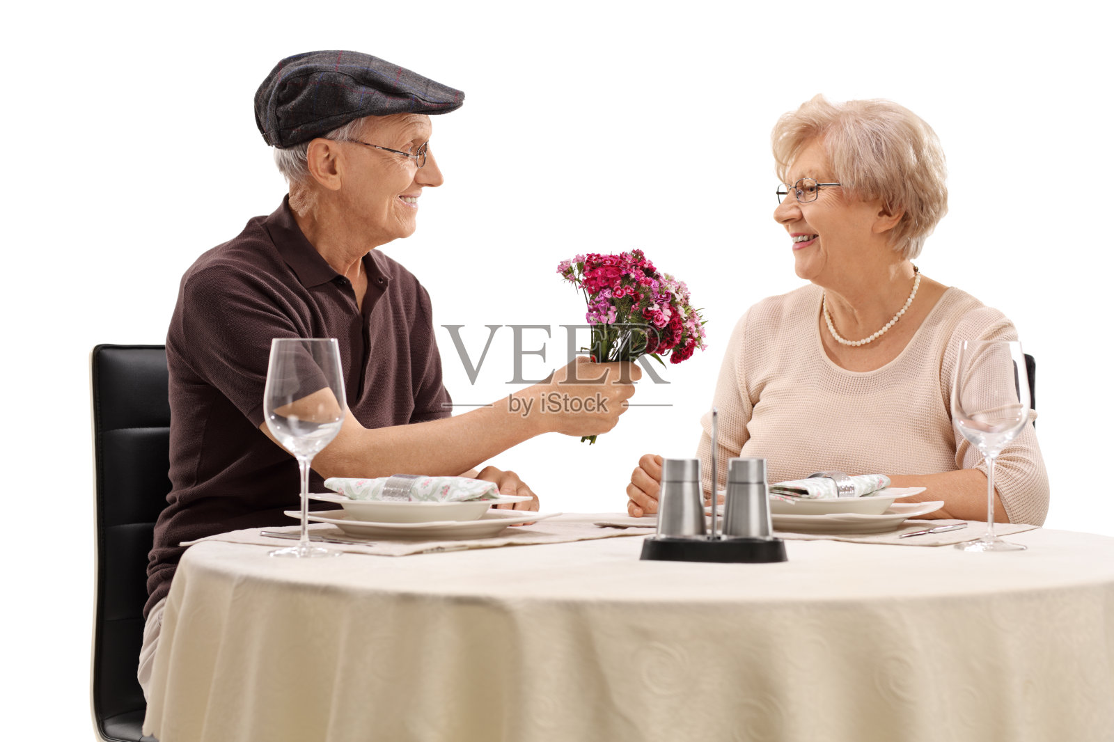 浪漫的大四学生和一个女人约会照片摄影图片