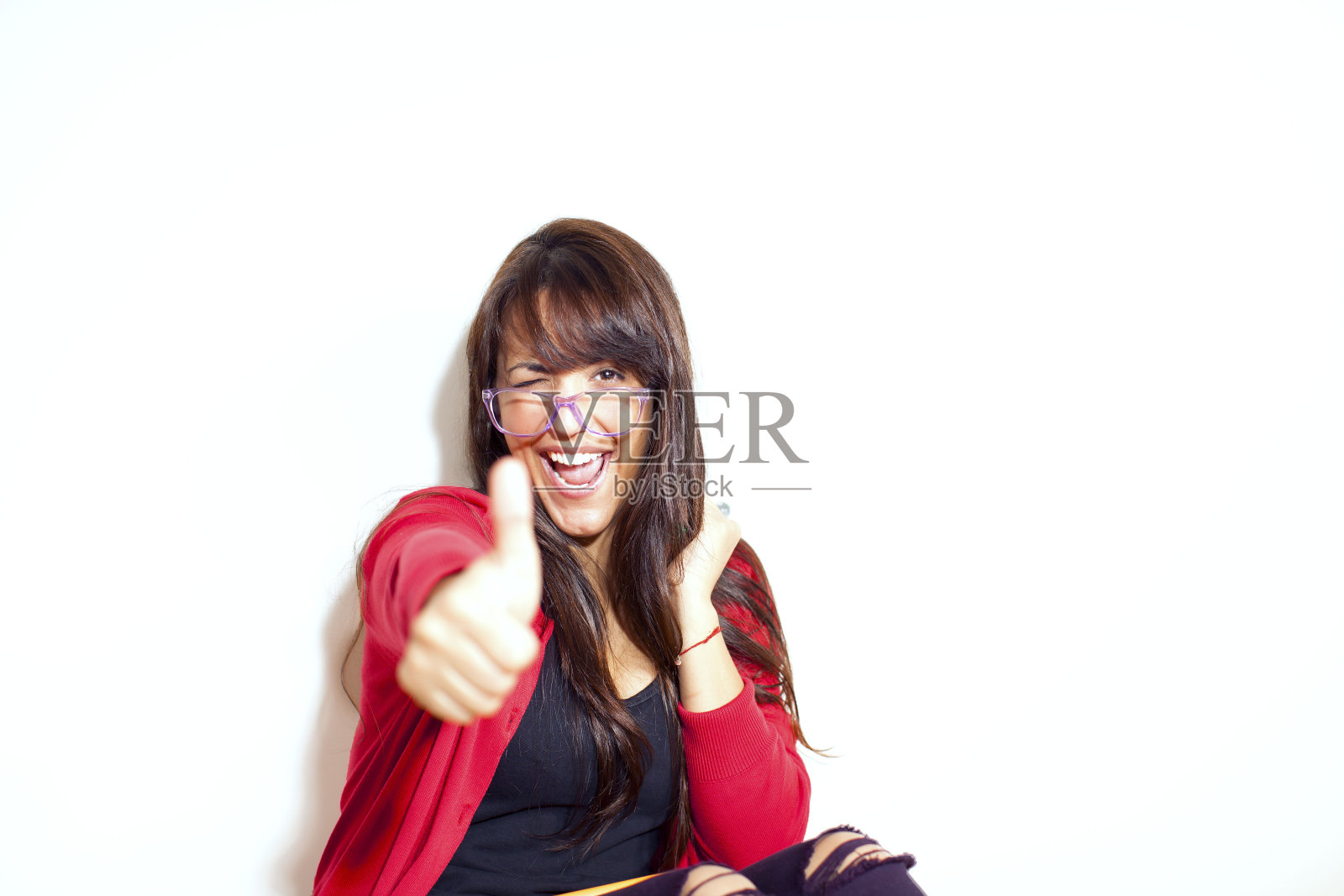 年轻的女人有积极的态度照片摄影图片