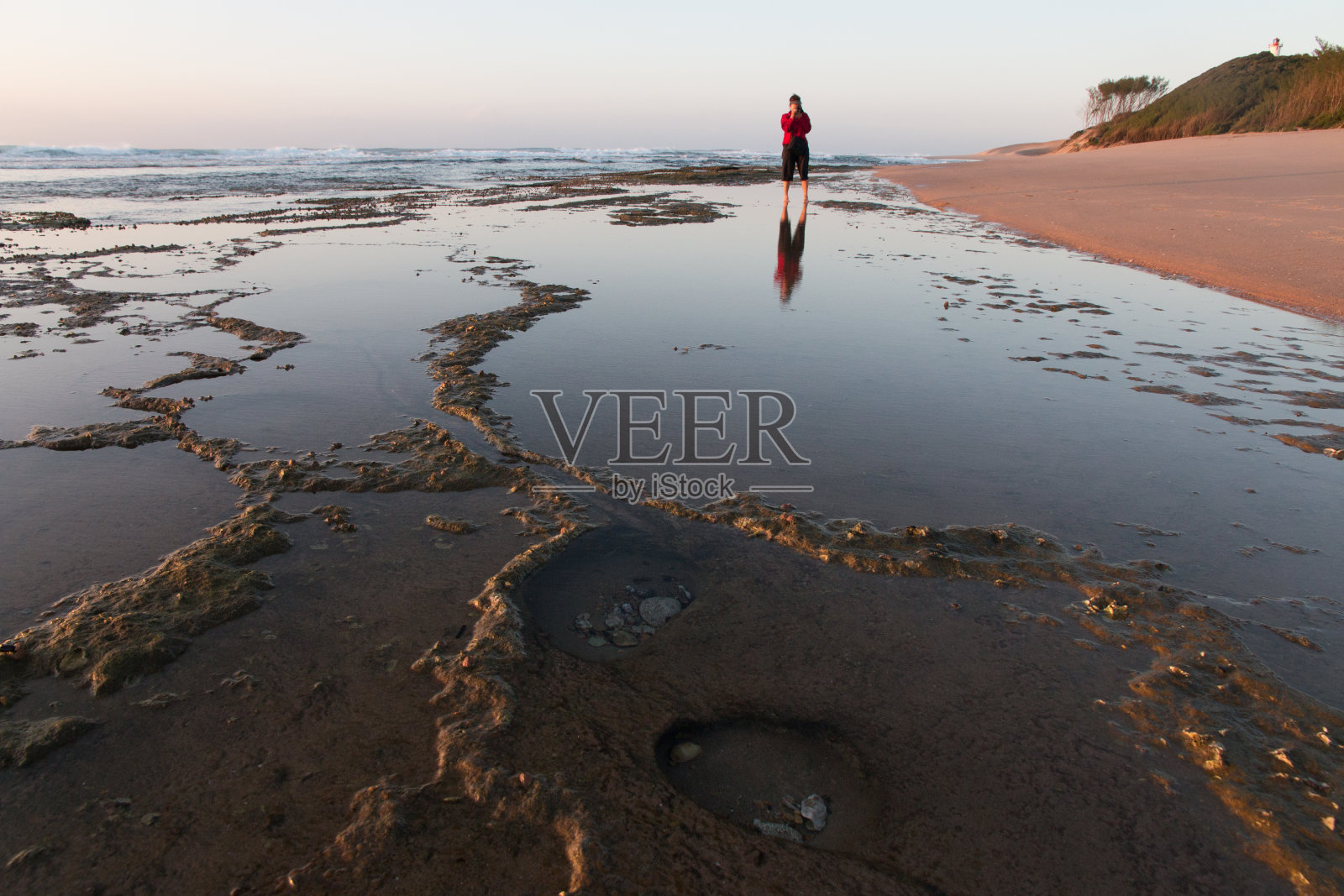 南非Sodwana的女摄影师照片摄影图片
