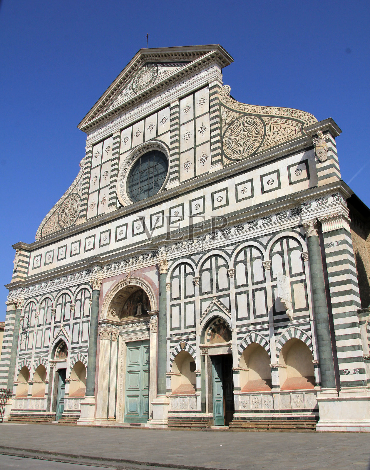 圣玛丽亚诺维拉教堂照片摄影图片