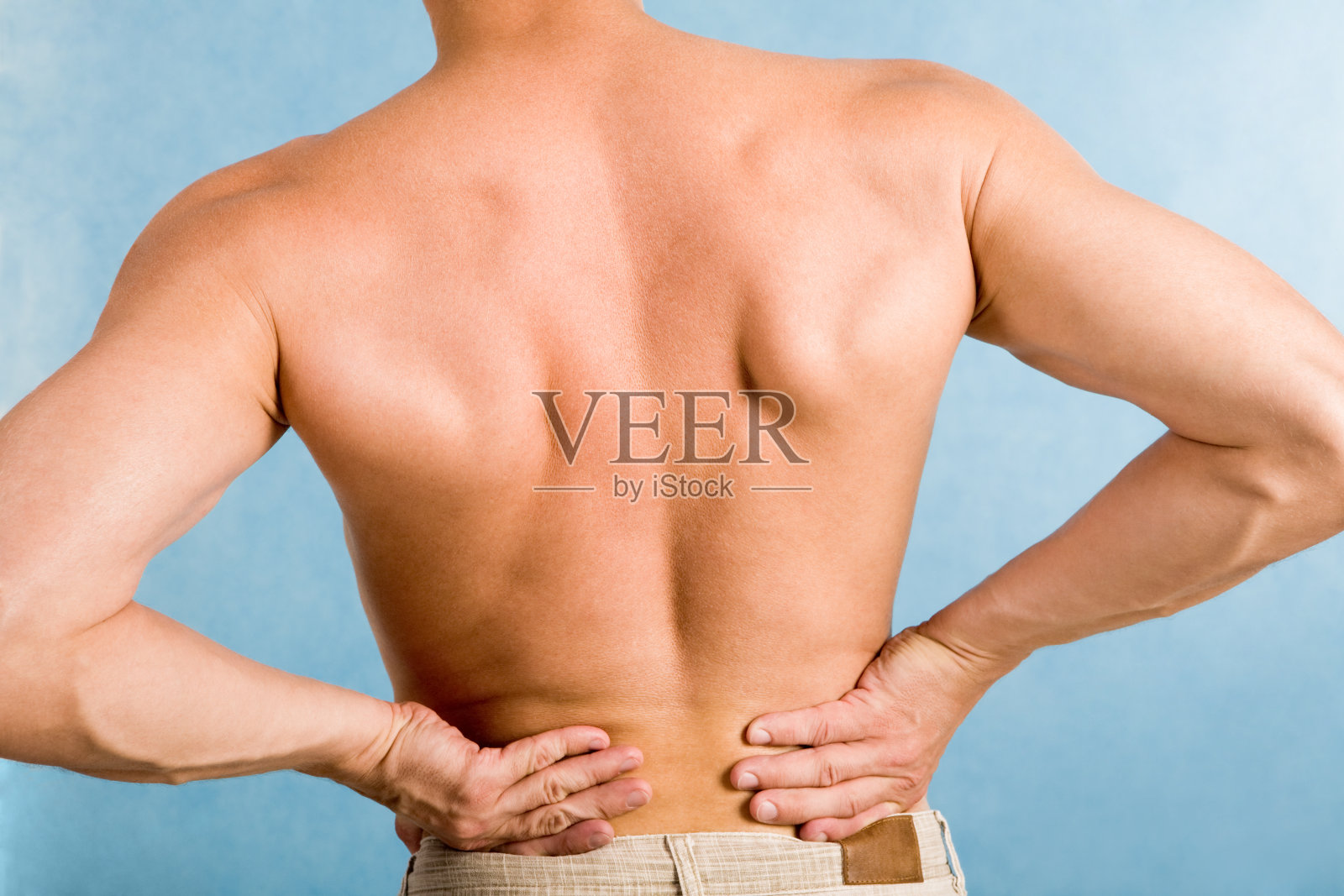 男性回来照片摄影图片