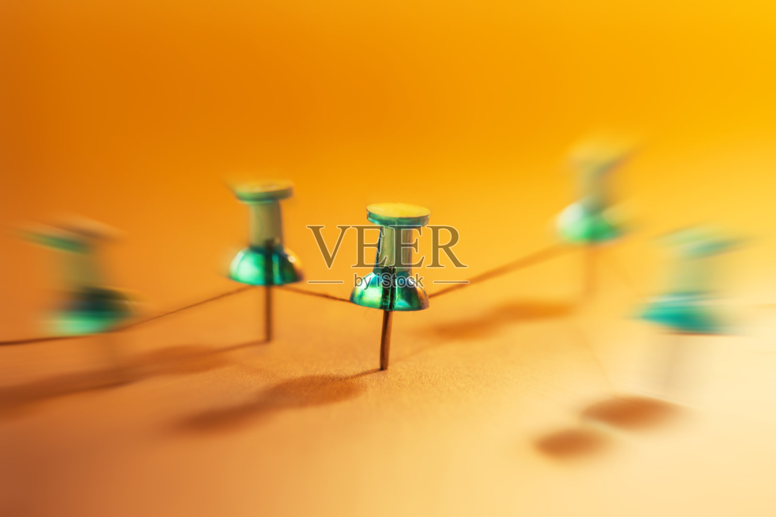 图数据上引脚的闭合。照片摄影图片