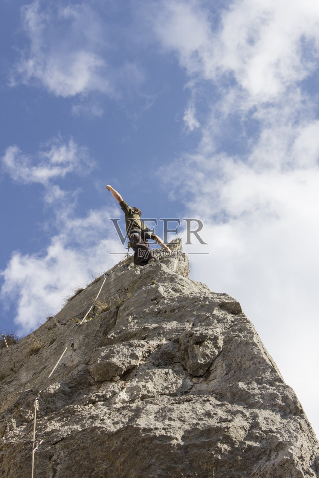 奔向顶峰照片摄影图片
