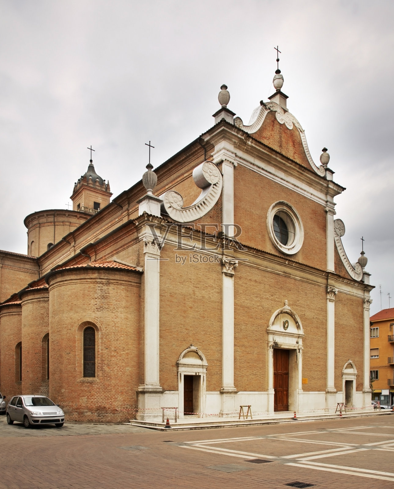 费拉拉的圣本笃教堂。意大利照片摄影图片