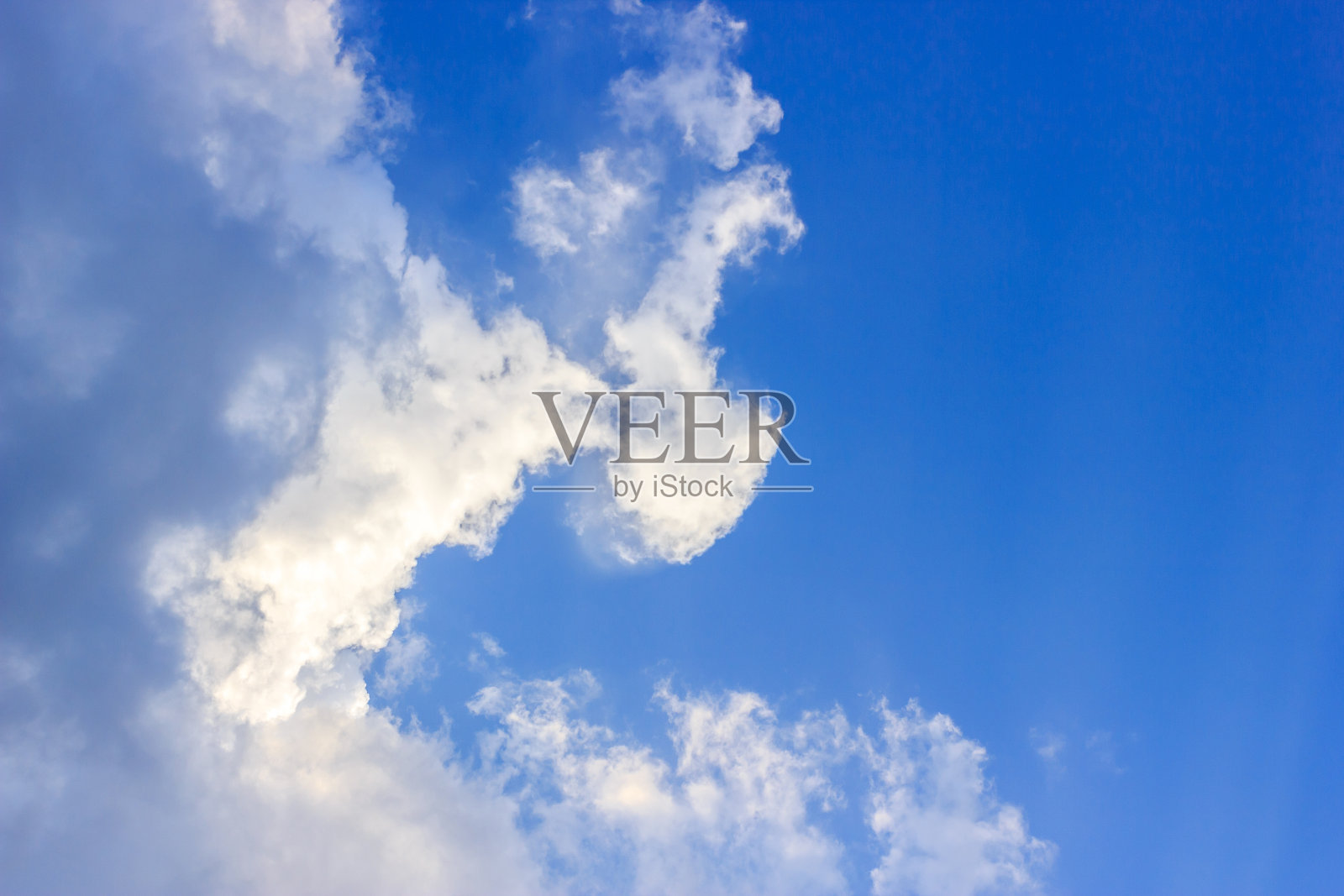 蓝天上的云照片摄影图片