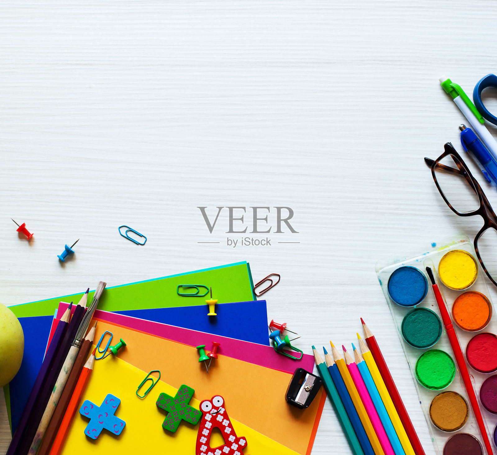 回到学校和办公用品的背景照片摄影图片