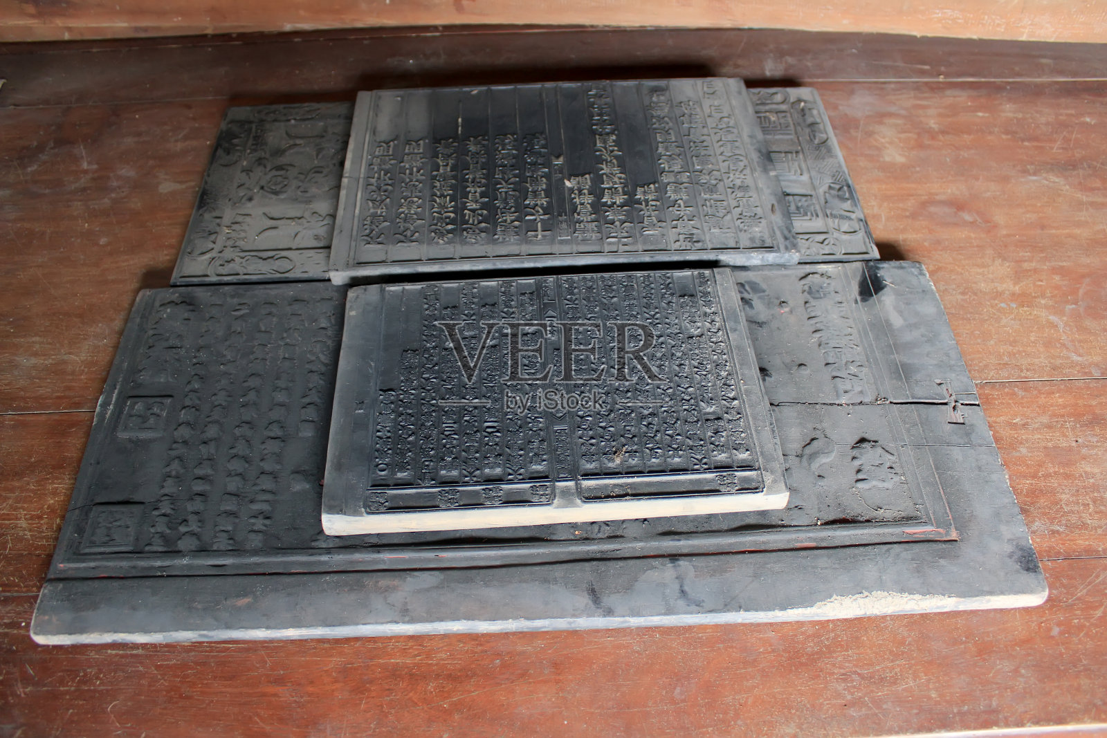 木本佛经照片摄影图片