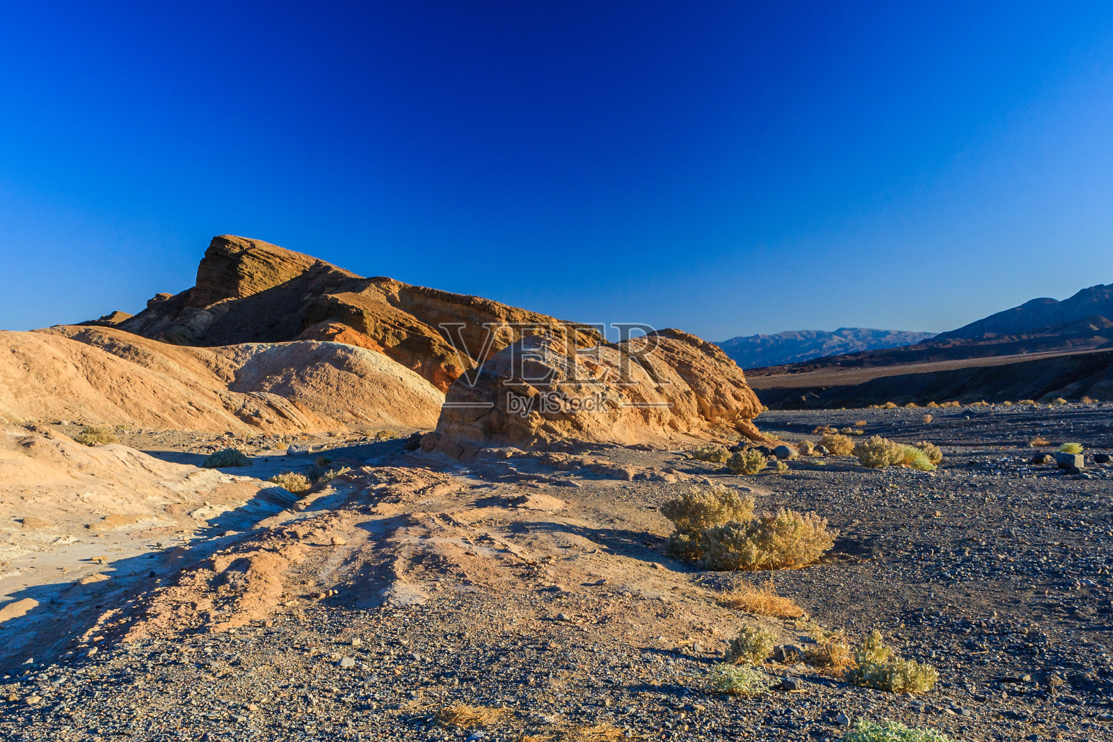 美国死亡谷国家公园扎布里斯基角的日出照片摄影图片