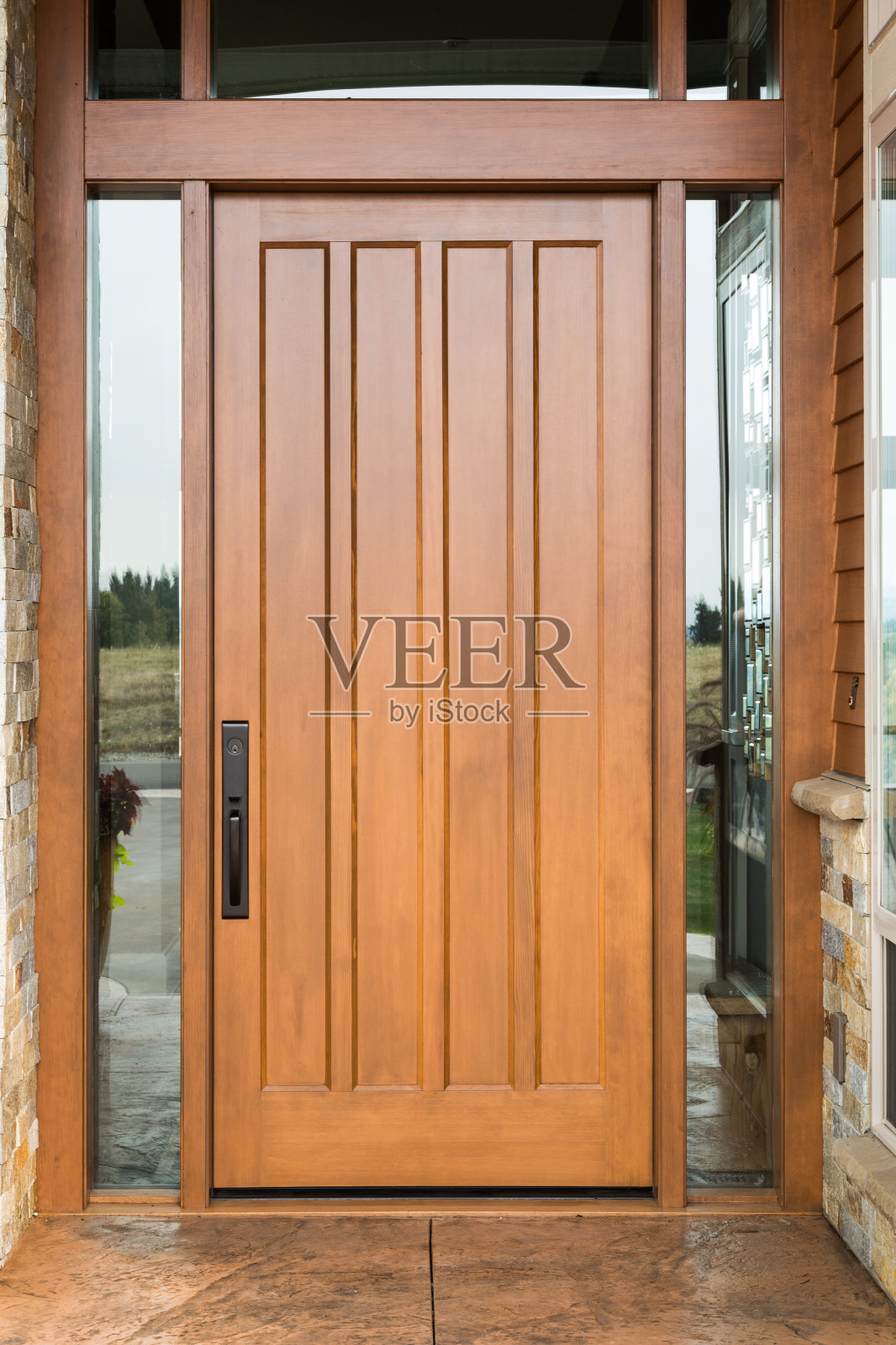 豪华住宅的前门和入口照片摄影图片