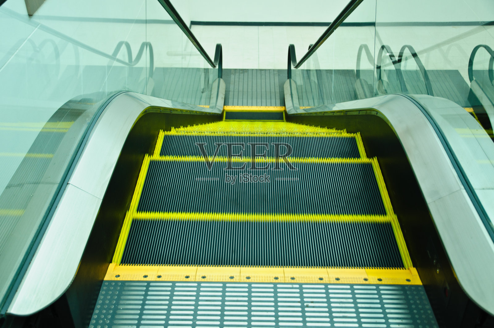 电梯移动照片摄影图片