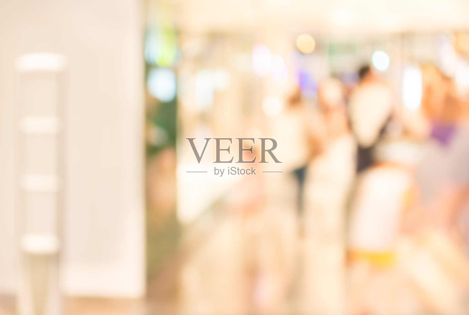 图像零售商店模糊的背景。照片摄影图片