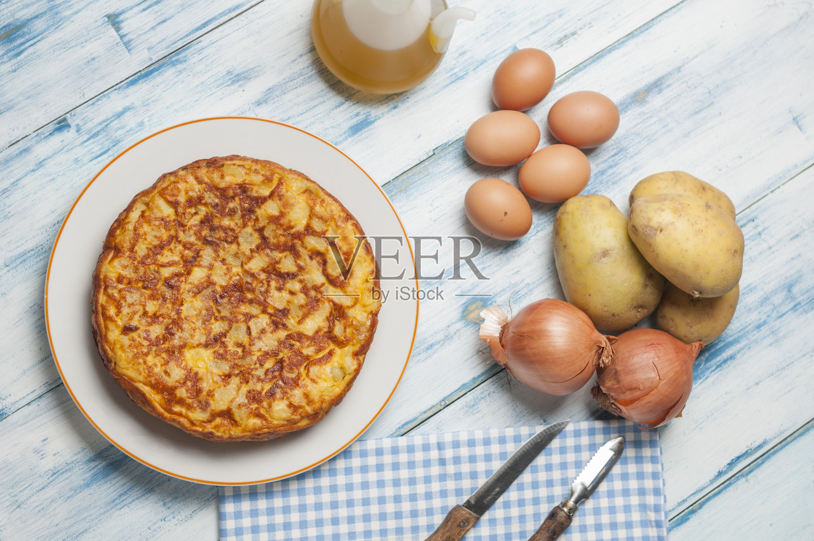 西班牙煎蛋和洋葱照片摄影图片