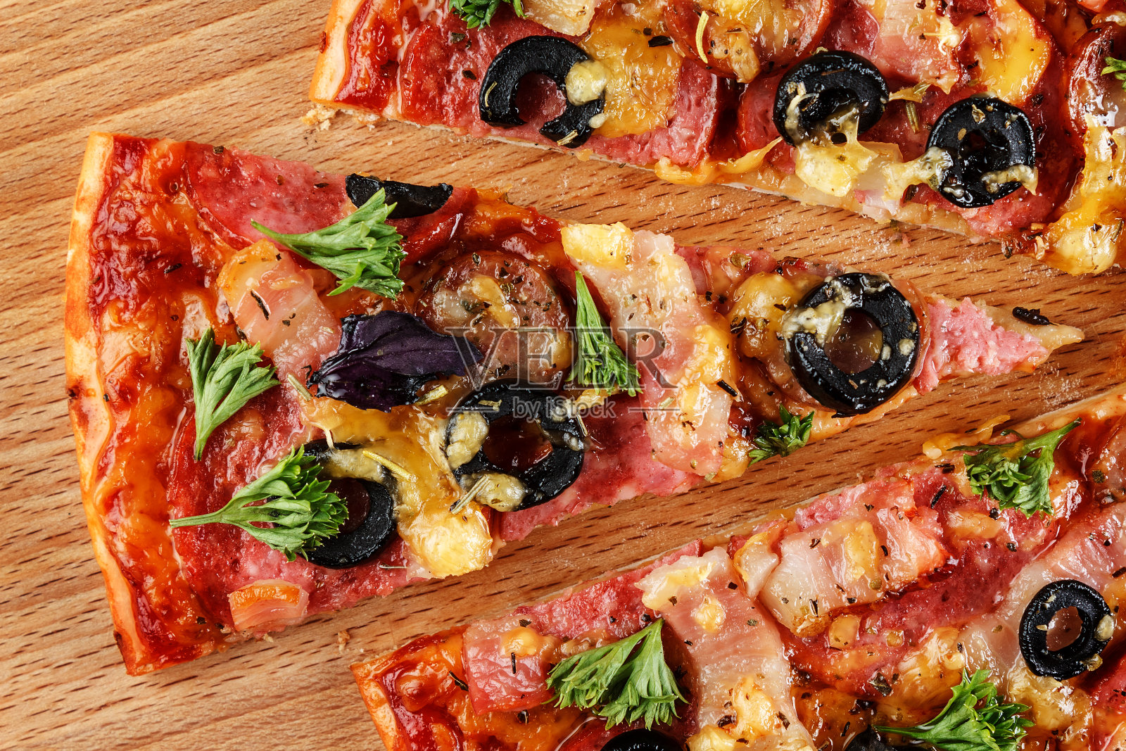 切披萨特写照片摄影图片