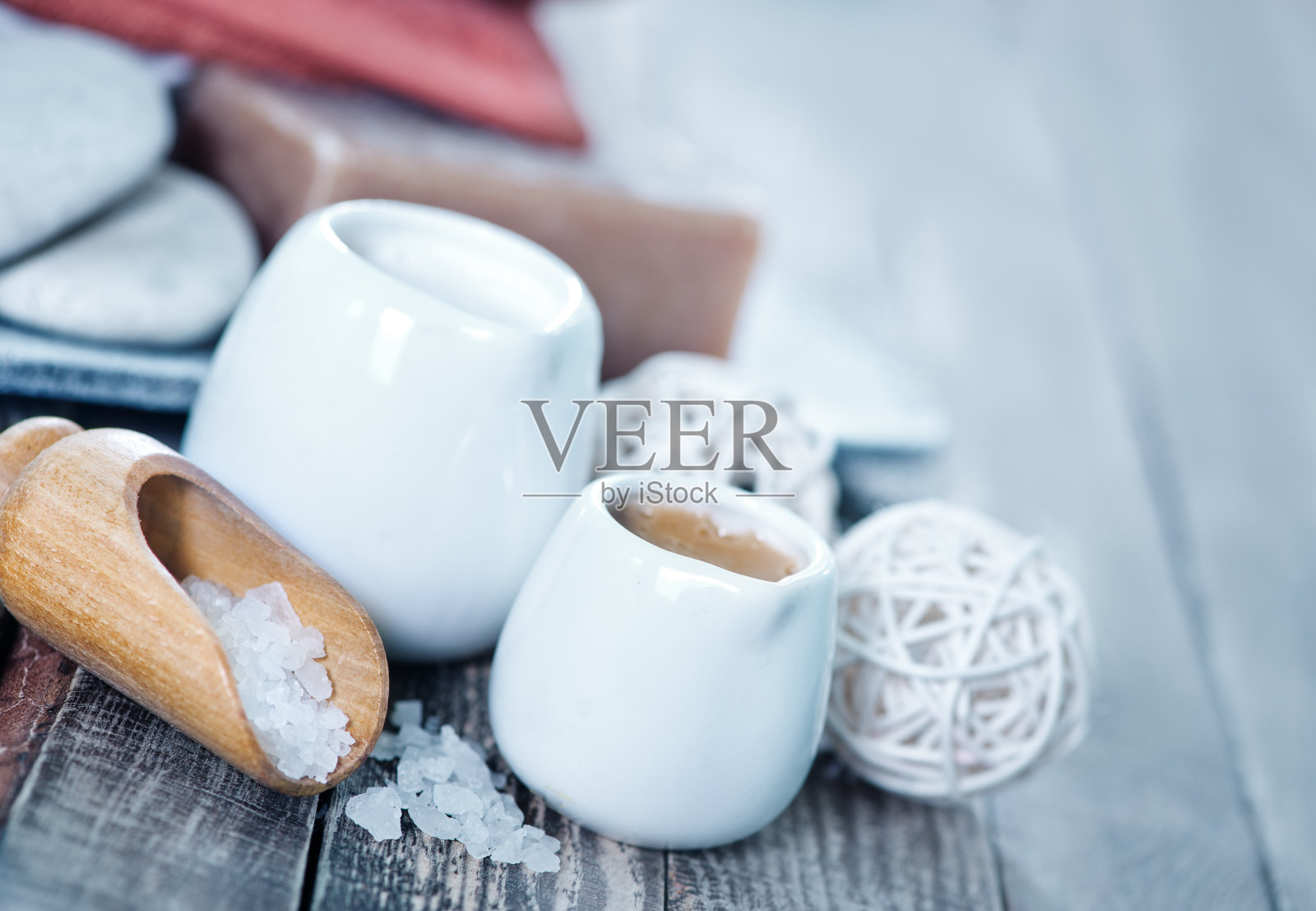 肥皂和身体乳液照片摄影图片