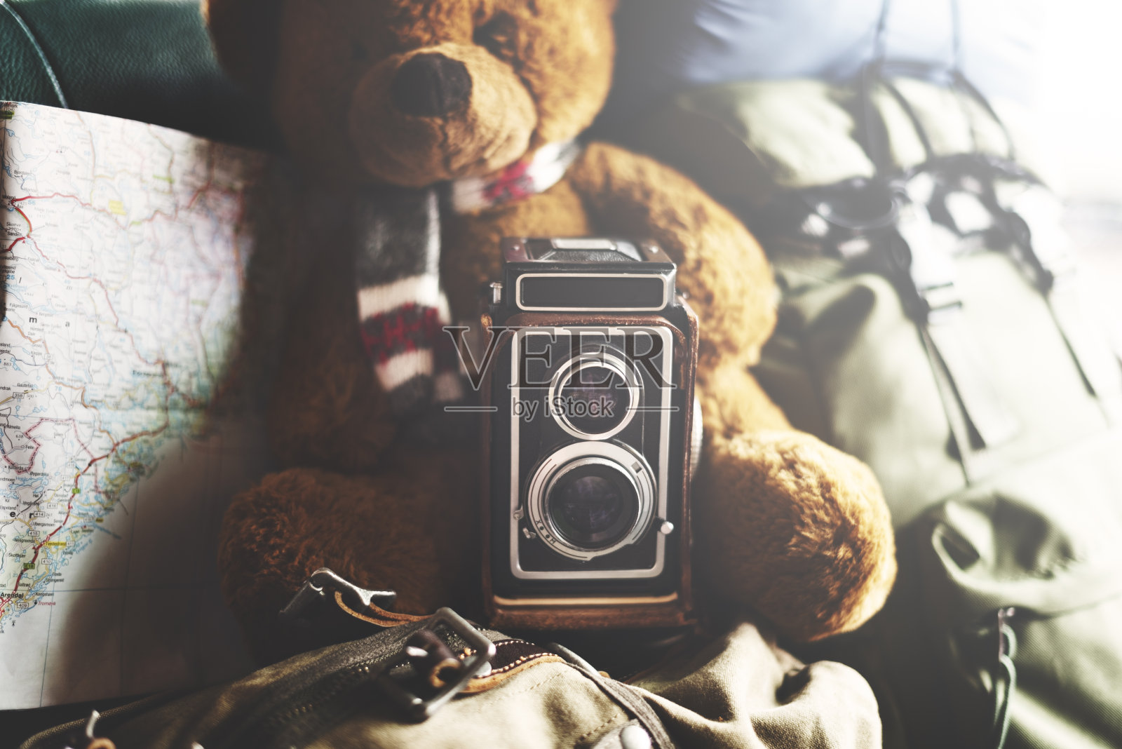 相机创意地图目的地位置路线概念照片摄影图片