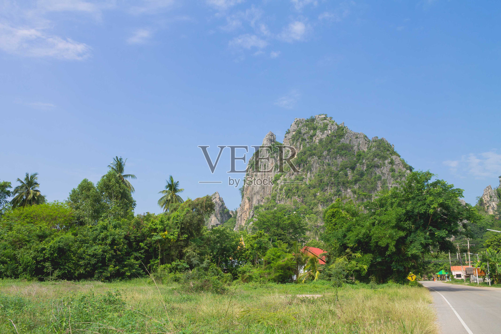 乌塔伊塔尼的帕塔维山照片摄影图片