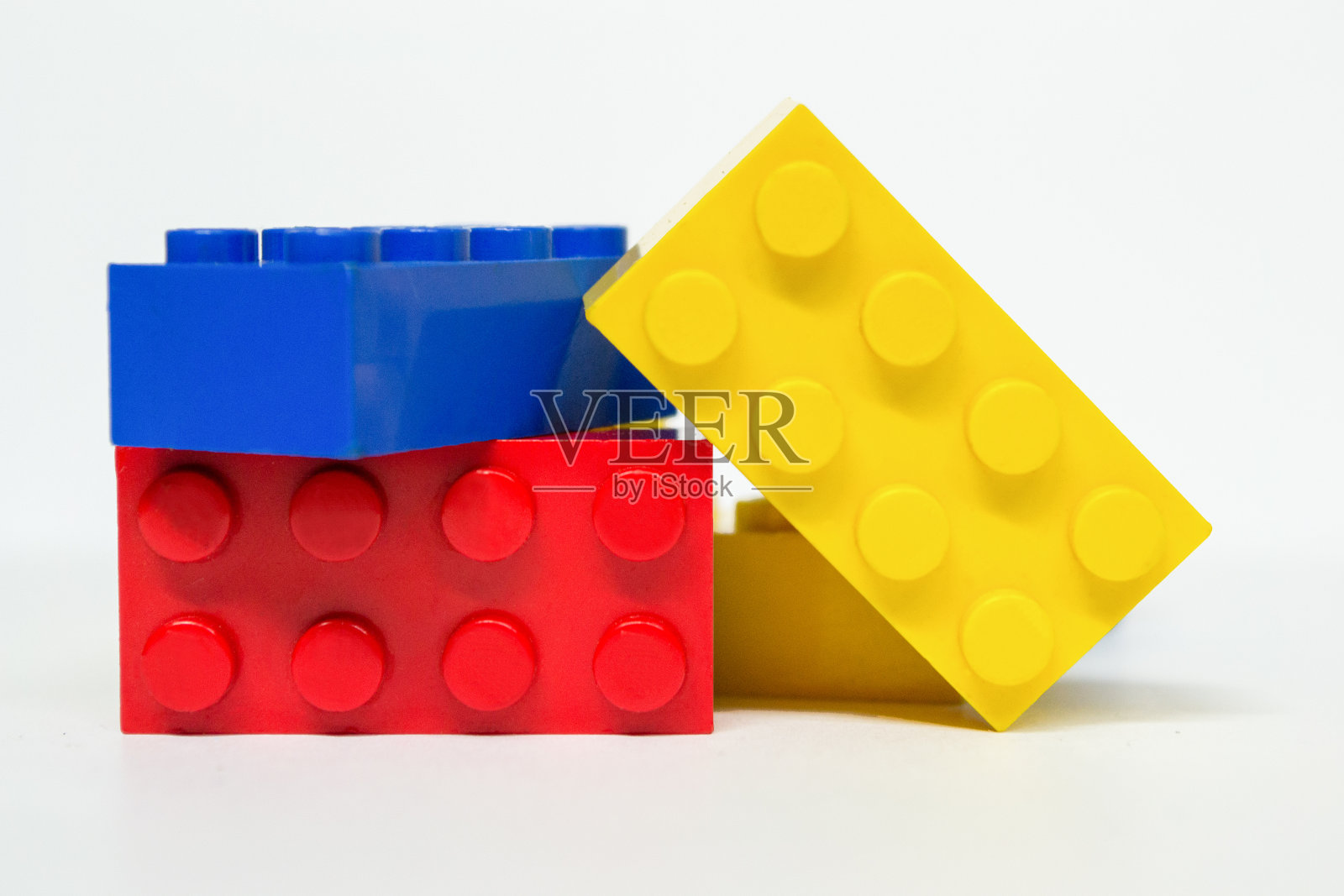 色彩鲜艳的玩具积木照片摄影图片